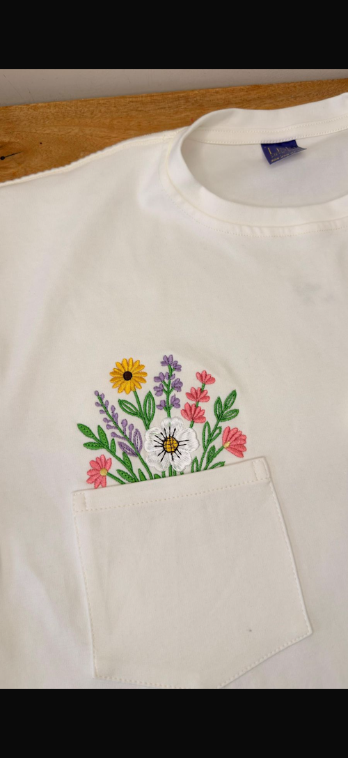 Camiseta florecer